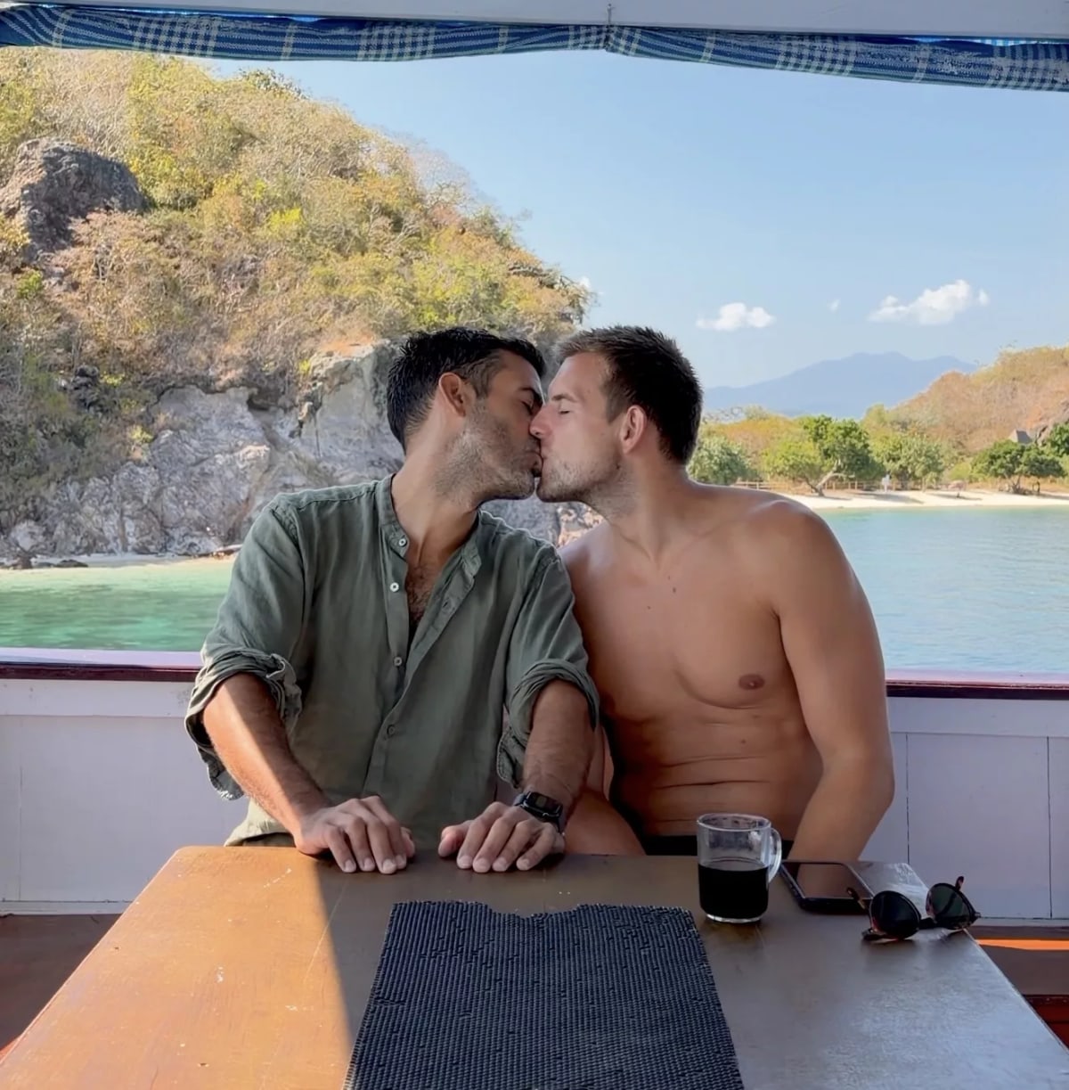 Nuestros 7 consejos para viajar en pareja gay a países que no siempre nos aceptan